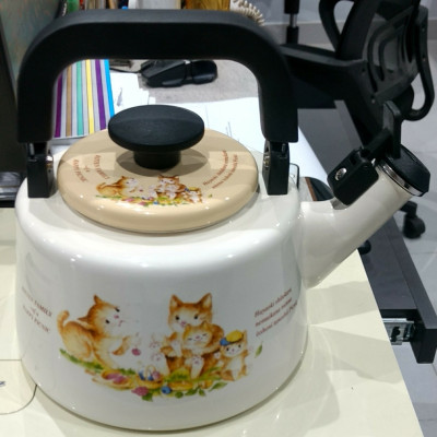 Ấm đun nước tráng men cao cấp Nhật Bản Fujihoro,Hoa Văn Con mèo, KIT-2.2K, sử dụng bếp từ