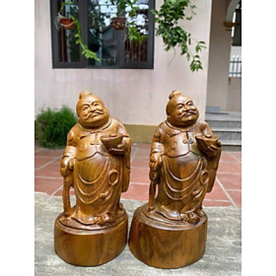 Tượng ông quản gia bằng gỗ bách xanh kt cao 20x9x7cm