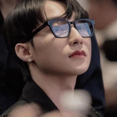 Gọng kính cận nam nữ chống ánh sáng xanh, bức xạ kiểu dáng vuông - Fullbox 