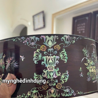 Tráp tròn gỗ trắc khảm ốc đỏ kt mặt tròn 30 cao 11.6cm