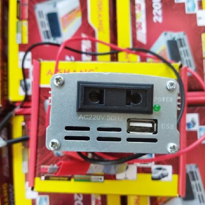 Kích điện mini từ 12V lên 220V - 220W sử dụng liên tục dưới 100W dùng quạt gió sạc điện thoại bóng đèn