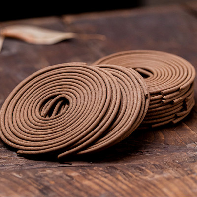 Lư sứ đốt trầm hương, xông đốt phong thủy cao cấp- Tặng tri ân 1 hộp 40 nhang vòng trầm hương thắp bàn thờ , xông nhà, thanh lọc không khí, tẩy uế nhà cửa