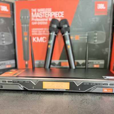 Micro Không Dây KMC 9 - Tích Hợp,Dò Sóng - Tăng Giảm Âm Lượng - Hút Giong,Hát Nhẹ,Giọng Mềm,Chống Hú Tốt - Chuyên Karaoke Gia Đình - Hàng Nhập Khẩu