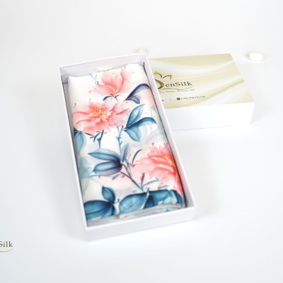 Khăn Quang Cổ Lụa Vẽ Hoa Mẫu Đơn SenSilk 160x55cm, Quà Tặng Mẹ Yêu, Phụ Kiện Thời Trang Cao Cấp Cho Nữ, Tinh Hoa Làng Nghề Truyền Thống Việt Nam, Vietnam Hand Painted Silk Scarves.