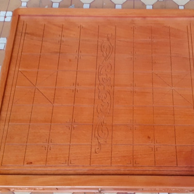 Bàn cờ tướng gỗ -có ngăn kéo đựng quân cờ 4,0 cm