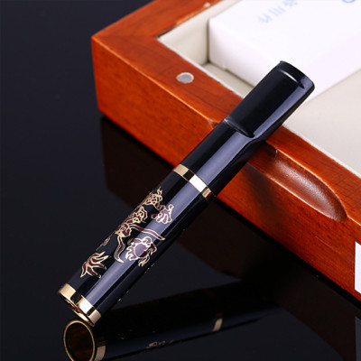 Tẩu Lọc Thuốc Cầm Tay 218ZB Họa Tiết Rồng Cuốn Nổi Bật Cao Cấp ( Giao Màu Ngẫu Nhiên )