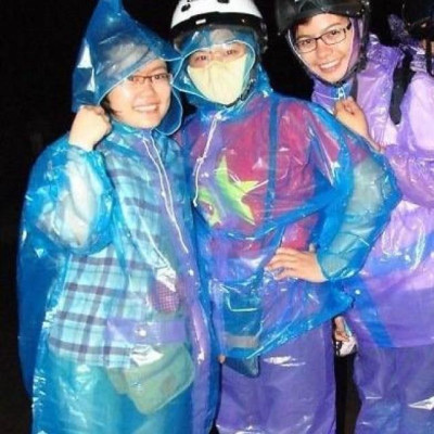 Sét 10 Áo Mưa Giấy Đi Đường, Đi Phượt Tái Sử Dụng Được Nhiều Lần Nhiều Màu Sắc