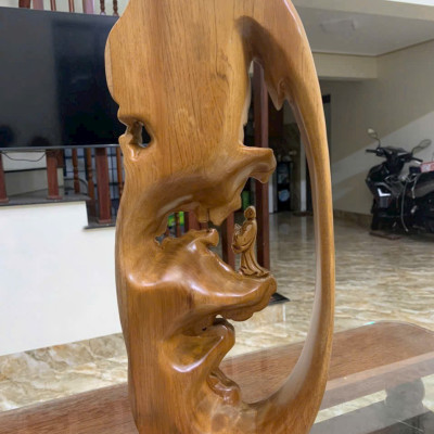 Tượng nhất tâm bái phật bằng gỗ bách xanh thơm nức kt cao 50x20x10cm