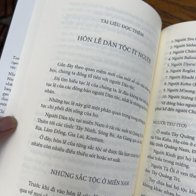 (Combo 4 cuốn NẾP CŨ Toan Ánh) (Bộ sách Việt Nam văn hóa giá trị) CON NGƯỜI VIỆT NAM-TÍN NGƯỠNG VIỆT NAM-LÀNG XÓM VIỆT NAM-HỘI HÈ ĐÌNH ĐÁM - Nxb Trẻ - bìa mềm