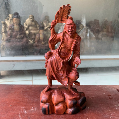 Tượng ông tế công bằng gỗ bách trắc kt cao 20×10×6.5cm