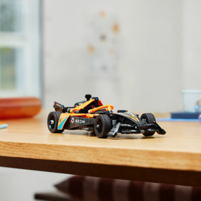 Đồ Chơi Lắp Ráp Xe Đua Thể Thao Neom Mclaren E - Neom Mclaren Formule E Race Car - Lego Technic 42169 (452 Mảnh Ghép)