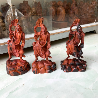 Tượng ông tế công bằng gỗ bách trắc kt cao 20×10×6.5cm