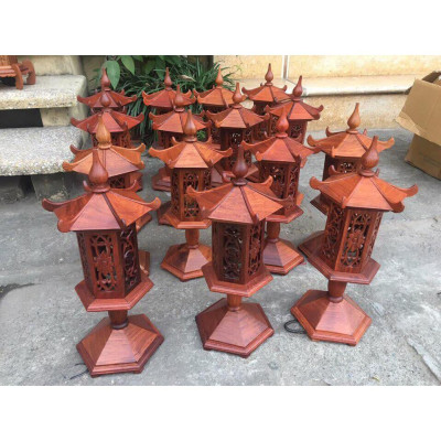 Đèn thờ gỗ hương mái cong