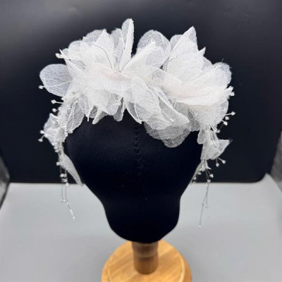 Băng đô cài tóc cô dâu hoa voan mềm trắng vân mây