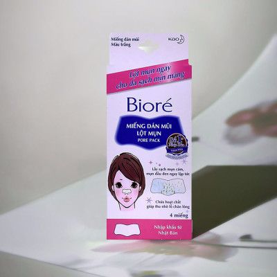 Miếng Dán Mũi Lột Mụn Biore 4 Miếng