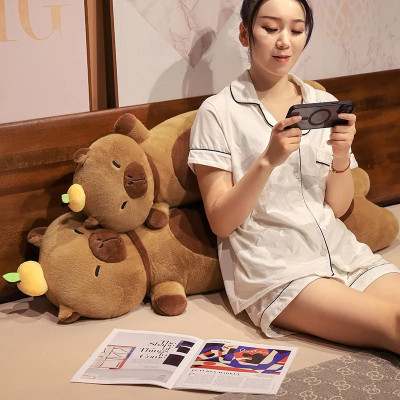 Thú nhồi bông capybara đứng đội quả cam đáng yêu - Size từ 70cm đến 1m1 - Quà tặng gấu bông chuột lang dáng dài êm mịn.