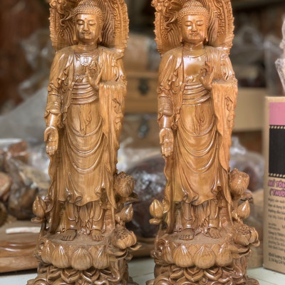 Tượng phật adi đà đứng trên đài sen bằng gỗ bách xanh thơm nức kt cao 40×14×13cm