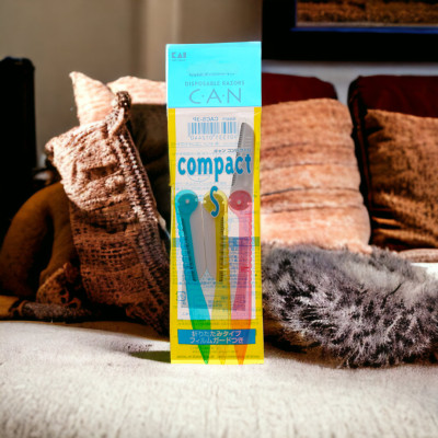 Dao Cạo Lông Mặt Cán Gập Kai Can Compact 01244 CS-3P (Set 3 cây)