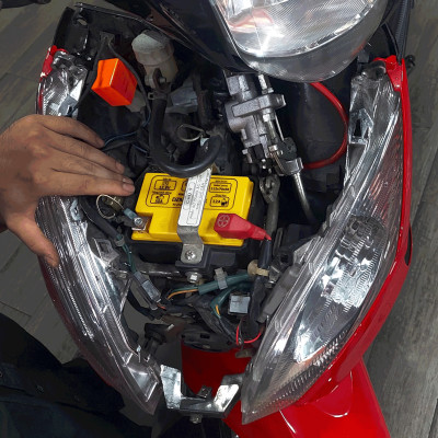 Pin khởi động Xe máy DZM BP106H | Tuổi thọ 8-10 năm | Thay Ắc quy chì | Pin Lithium LifePO4 | 12V - 2.5Ah - 50A 