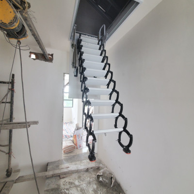 Thang gác mái ốp trần thông minh xếp gọn dễ dàng Chính hãng NIKITA 2024