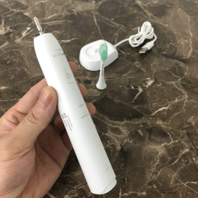 Bàn Chải Đánh Răng Điện Philips Sonicare HX2421 30.000 Lần Rung Mỗi Phút - HÀNG NHẬP KHẨU