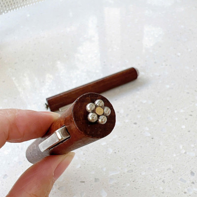 Nam Châm Siêu Từ Tính 3 Trong 1 Vẽ Móng Mắt Mèo, Nam Châm 3in1 Cán Gỗ Nhiều Đầu Dày Hình Trụ Đẩy Sáng 2 Bên, Đẩy Chéo, Tạo Hình Hoa Cúc Làm Nail