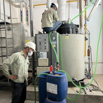 Hóa chất tẩy rửa cáu cặn lò hơi