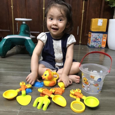 Đồ Chơi Xúc Cát Cho Bé, Bộ Đồ Chơi 14 - 18 Chi Tiết, Chất Liệu Nhựa An Toàn, Đồ Chơi Đi Biển Cho Bé - Hàng Nhập Khẩu