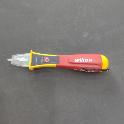 Đầu dò điện áp không tiếp xúc 90-1000V AC hàng nhập khẩu Wiha 43798