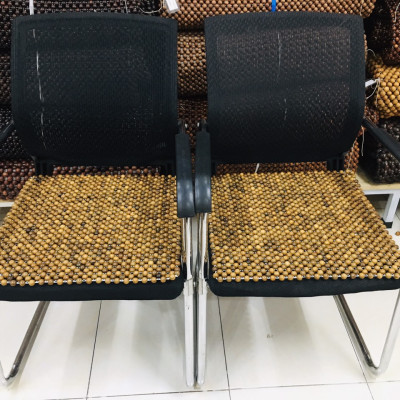 Đệm Lót Ghế Văn Phòng , Ghế Làm Việc Hạt Gỗ Bách Xanh ( hình thật )