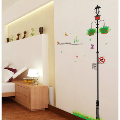 Decal dán tường cột đèn dễ thương AmyShop DKN092 (170x90cm)