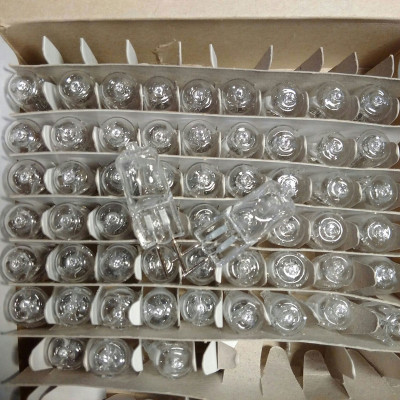 Combo 10 bóng đèn cho đèn xông tinh dầu (35w -220v)