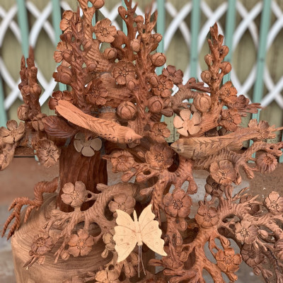 2 bình hoa mai lan phú quý phong thủy bằng gỗ hương kt cao 98×55×50cm đẹp long lanh 