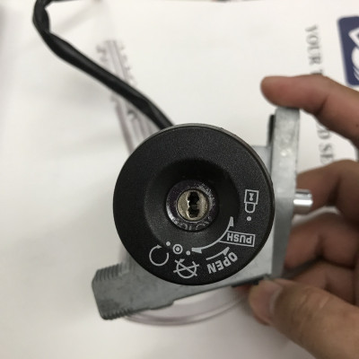 Khóa cổ chống trộm, chống bẻ khóa, chống vam, chống đoản cho Honda SH Ý 2010-2012