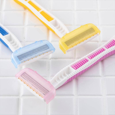 Set 03 chiếc dao cạo 3 lưỡi kép Pretty lưỡi thép mạ 2 lớp Titanium sắc bén & bền bỉ - nội địa Nhật Bản