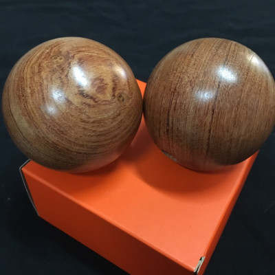 Bi lăn tay gỗ Hương ( hình thật )