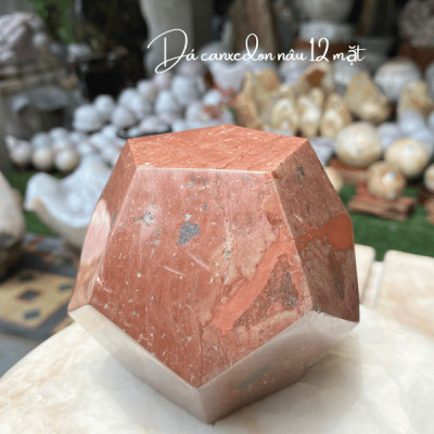 Quả cầu 12 mặt đá canxedon nâu NHASAN QC1339 cho người mệnh Thổ nặng 1.26kg, đường kính 10.5cm