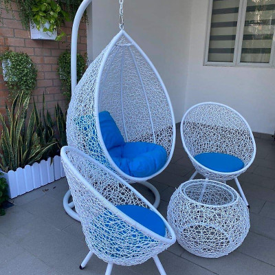 Bộ xích đu sân vườn Tundo đan rối màu trắng đệm nhiều màu