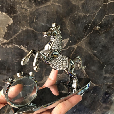 Tượng Ngựa Mã Đáo Đính Đá Trang Trí Taplo Xe Ô Tô | Tượng Ngựa Mã Đáo Đính Đá Sang Trọng Trang Trí Bàn Làm Việc, Taplo Xe Ô Tô Phong Thủy