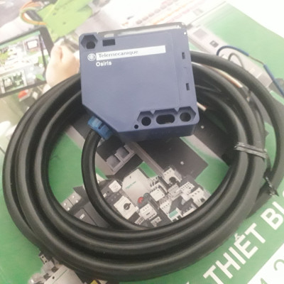 Cảm biến quang XUK2ARCNL2R Schneider Chính hãng