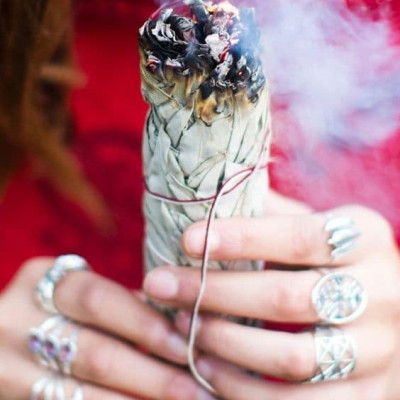 Bó lá hương thảo xông đốt thơm phòng