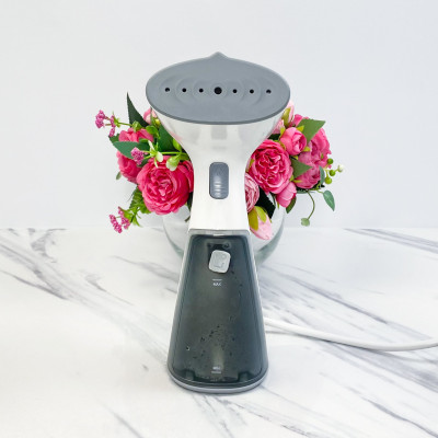 Bàn Ủi Mini Hơi Nước Cầm Tay LocknLock ENI241 (260ml) - ENI148 (120ml) - Hàng Chính Hãng