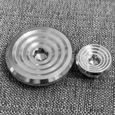 Ốc mâm lửa thái inox 304 gắn cho xe Honda và Yamaha