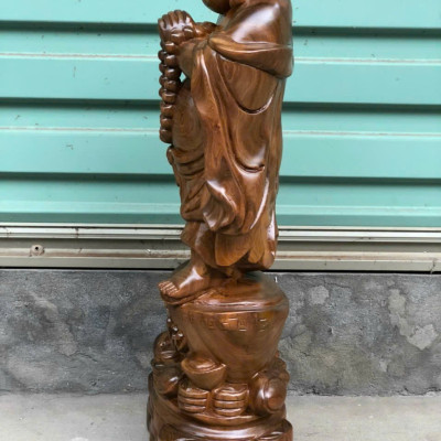 TƯỢNG PHẬT DI LẶC CHÚC PHÚC BẰNG GỖ BÁCH XANH KT CAO 60×25×13CM  