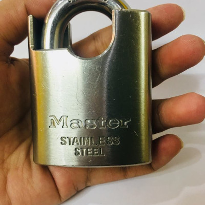 KHÓA MASTER LOCK INOX BẢO VỆ PAD CỦA 550EURD