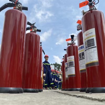 Bình chữa cháy cho xe oto/ bình chữa cháy xe điện có tem kiểm định ABC 1Kg Vinafoam