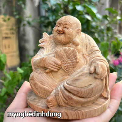 Tượng phật di lặc mini để bàn làm việc, ôtô  ,láp tốp...bằng gỗ ngọc am thơm nức kt 12x10x9cm 