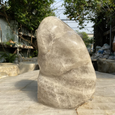 Trụ thạch anh trắng 100% tự nhiên NHASAN T698 - Nặng 9.7kg (KT: 30 x 18 x 12 cm) - Hàng chính hãng