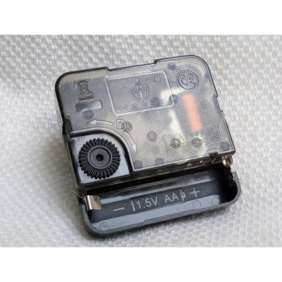 Máy Đồng Hồ Treo Tường Taiwan M3288 Quartz – Kim Giật – Trục 5.5mm – chính hãƞg, Bảo Hành 12 Tháng