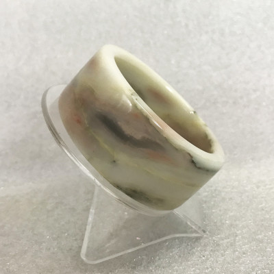 Vòng tay cẩm thạch bản vuông màu hồng cho nữ cao 2.5 cm đường kính size 5.6 cm lọt lòng VONGCAMTHACHNU